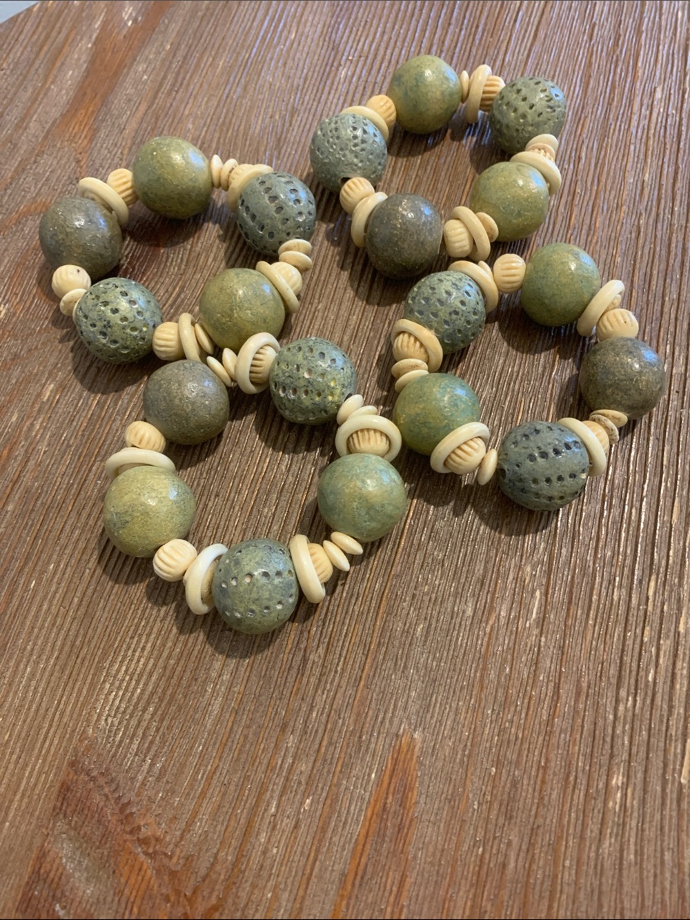 Green & Cream Stone Decorative Bead Napkin Rings - Set of 4